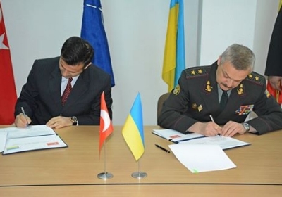 Україна і Туреччина підписали план військового співробітництва до 2020