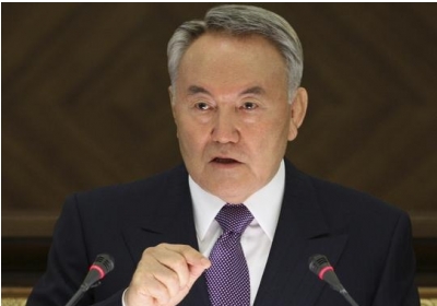 Назарбаев предложил предоставить Донбассу гуманитарную помощь