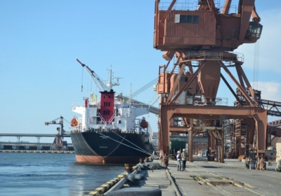 Порт Фірташа пригрозив, що залишить Миколаїв без грошей