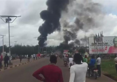 В Нигерии в результате взрыва газовоза 35 человек погибли и сотни пострадали