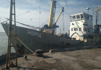 Суд не відпускав затриманого капітана кримського судна 