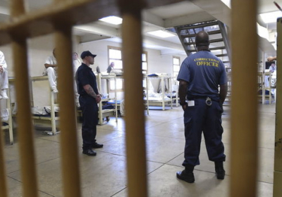 В США 12 заключенных совершили побег