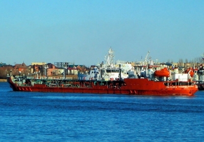 Російський танкер загорівся у Каспійському морі, є загиблі
