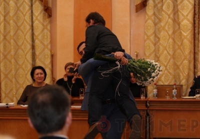 На сессии Одесского городского совета Палпатин вынес Боровика из зала на руках, - ВИДЕО