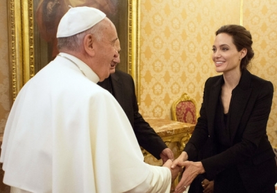 Папа Римский Франциск, Анджелина Джоли. Фото: AP