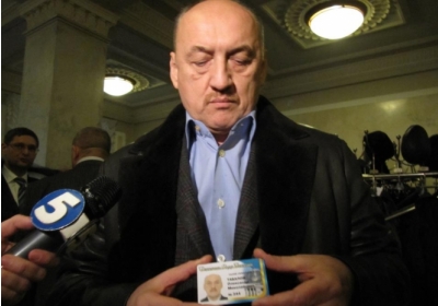 Табалов не здав картку Єфремову і обіцяє нею голосувати