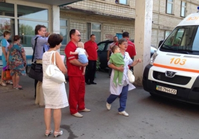 Похищенные из Луганска дети-сироты вернулись в Украину - фото