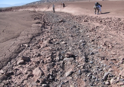 Русла річок на Марсі схожі на аналогічні у чілійській пустелі Атакама. Фото: jpl.nasa.gov