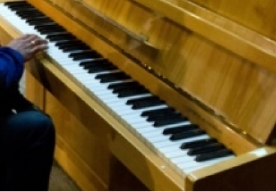 В Канаде уволили пианистку за российскую пропаганду и поддержку террористов