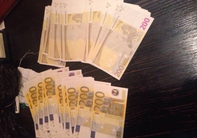 Киевским мошенникам светит 10 лет тюрьмы с конфискацией имущества за продажу фальшивых €50 тыс.