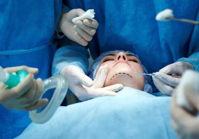 В Україні близько 300 пластичних хірургів, але немає статистики щодо операцій та ускладнень - експерти