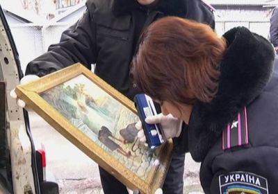 На Киевщине преступники похитили у украинского художника картины на 15 миллионов гривен, - фото