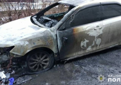 У Покровську спалили автомобіль секретаря міськради
