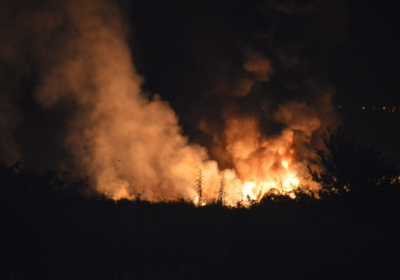 В Курську після атаки безпілотників спалахнула масштабна пожежа

