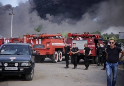Следствие не исключает умышленного поджога нефтебазы под Киевом, - Турчинов