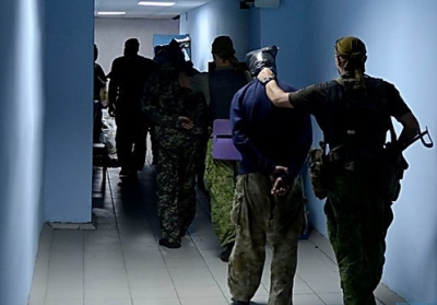 24-летнего украинского бойца вытащили из плена террористов