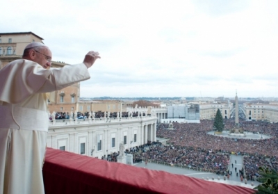 Папа Римский поздравил верующих с Пасхой и помолился за мир в Украине