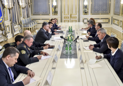 Украина заинтересована в расширении совместных учений с НАТО, - Порошенко
