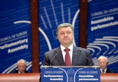 Порошенко сподівається встановити мир на сході України впродовж тижнів або місяців 