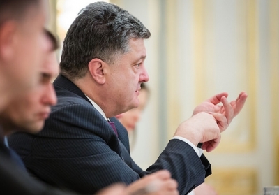 Сегодня Порошенко созывает заседание СНБО
