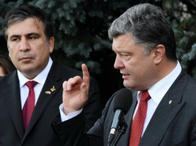 Саакашвили заявляет, что его паспорт у Порошенко