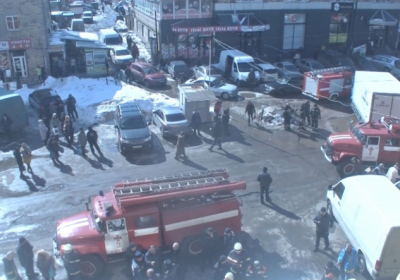 В Харькове горел торговый центр: эвакуировано 31 человека, - ФОТО