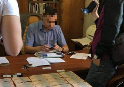 Руководителя харьковского вокзала задержали на получении 350 тыс грн отката