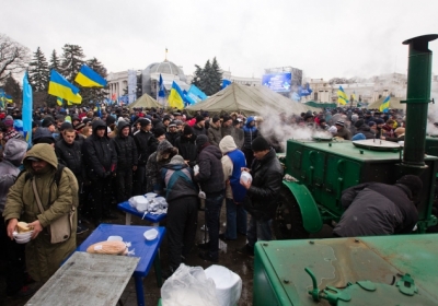 На антимайдан вже вирушили близько тисячі активістів із Дніпропетровська