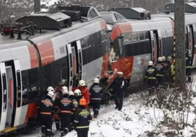 В Австрії зіштовхнулися два пасажирські потяги: є жертви 