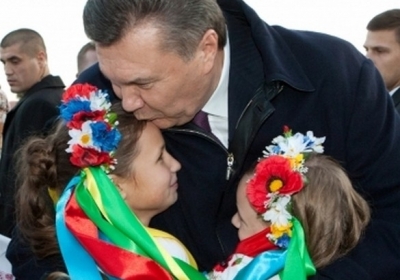Янукович оголосив для дітей комендантську годину