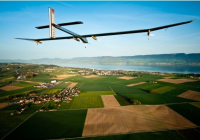 Літак на сонячних батареях: подорож навколо Америки