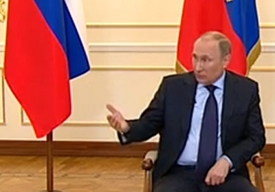 Путин говорит, не рассматривает вопрос о присоединении Крыма к России