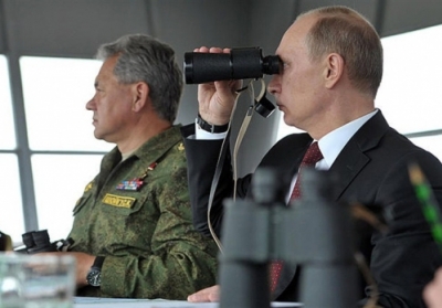 Путін виправдовує появу в Україні російських десантників