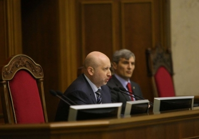 Турчинов пообіцяв розглянути в Раді три законопроекти, які вимагає громадськість