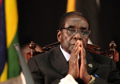 Экс-президенту Зимбабве заплатят за отставку $ 10 млн