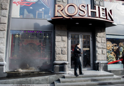 Поджог магазина Roshen: полиция задержала еще одного подозреваемого