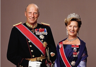 Норвезький король Гаральд V з дружиною Фото: blogg.tv2.no