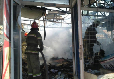 В Славянске сгорел центральный рынок: двух человек госпитализированы