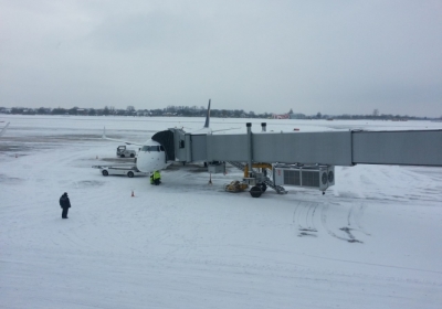 МАУ продовжила скасування рейсів через снігопади