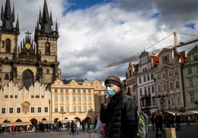 В Чехии будут давать выходные вакцинированным госслужащим