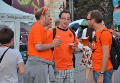 Іноземців в Україні вразили дешеве пиво, дорогі машини і Львів