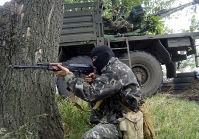 Вночі терористи обстріляли український блокпост неподалік від Амвросіївки
