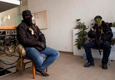Сепаратисты освободили заложников из здания СБУ в Луганске