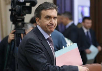 Со второй попытки депутаты отправили Шеремету в отставку