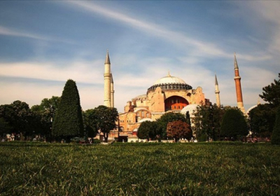 Відкриття Святої Софії як мечеті спричинило збільшення випадків коронавірусу у Туреччині 