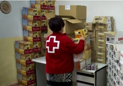 Через фінансову кризу мільйони європейців годує Червоний Хрест
