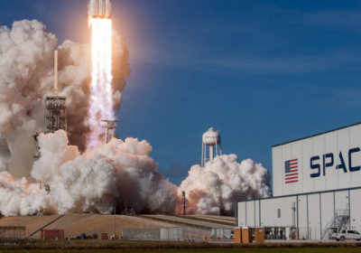Ракету з європейським супутником зв'язку компанія SpaceX запустила на орбіту