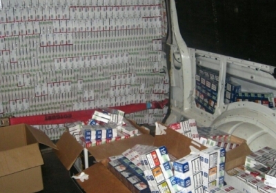 На Закарпатті викрили українських дипломатів, що перевозив близько 60 тис пачок цигарок
