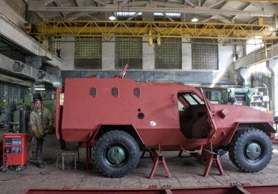 Львовский бронетанковый завод изготовил первый бронеавтомобиль 