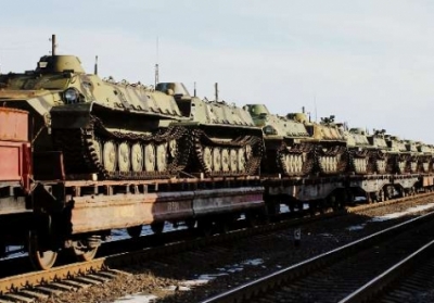 Росія відправила на Донбас 40 вагонів з військовою технікою
